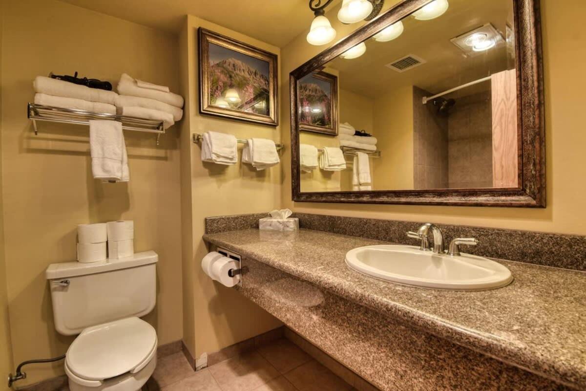 Studio 115 Perfect Location With Pool And Hot Tub クレスティド・ビュート エクステリア 写真